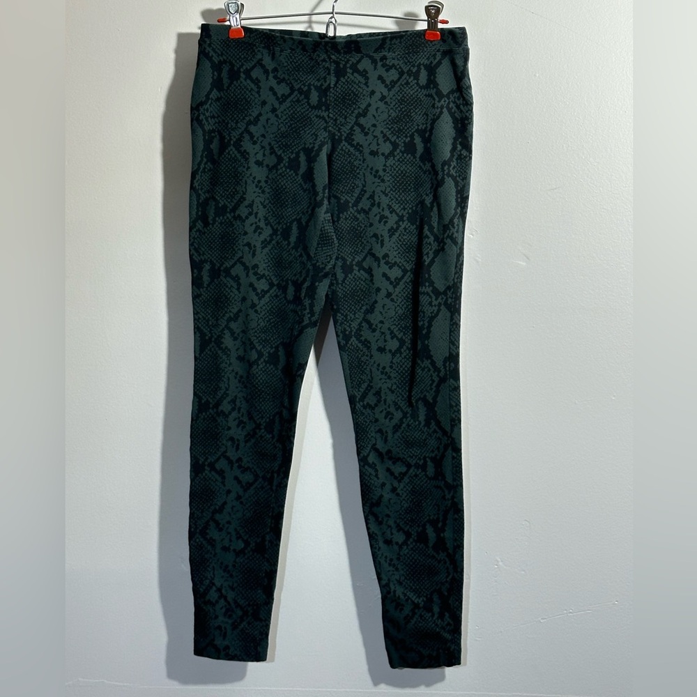 Express Women’s M Snake Skin Print Pull On Green Black Pants Leggings | SKU 0752
